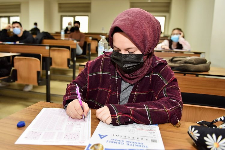 Bursa Yıldırım’dan öğrencilere YKS provası