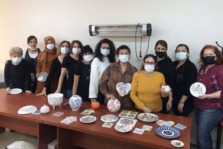 Kocaeli İzmit’te çiniler İZMEK’le hayat buluyor