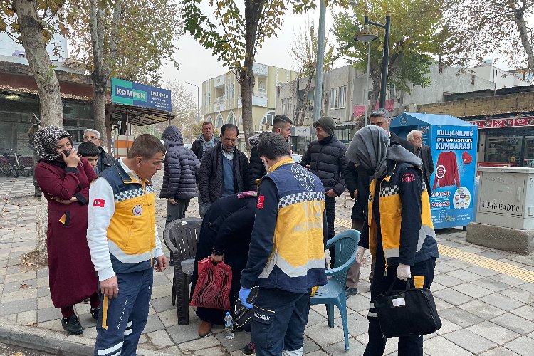 Adıyaman’da otomobilin çarptığı çocuk yaralandı