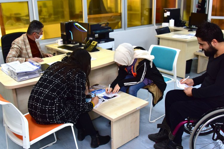 Malatya’da E-KPSS kurslarından 500 engelli vatandaş istihdam edildi