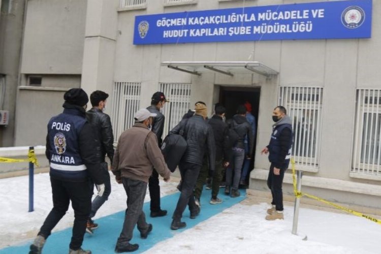 Düzensiz göçe denetim… 2 bin 28 göçmen yakalandı