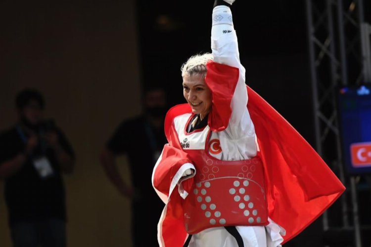 Para  Taekwondo’da bir altın madalya daha… Dünya şampiyonuyuz