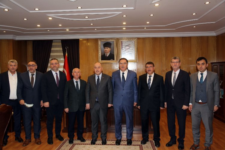 Kamu Baş Denetçisi Şeref Malkoç: “Her şeyde en iyi olmak zorundayız”