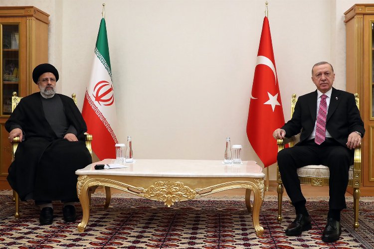 Cumhurbaşkanı Erdoğan, İran’daki mevkidaşı ile görüştü