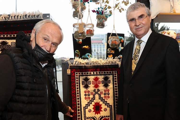 Sakarya Büyükşehir’den ‘Hanımeli Pazarı’