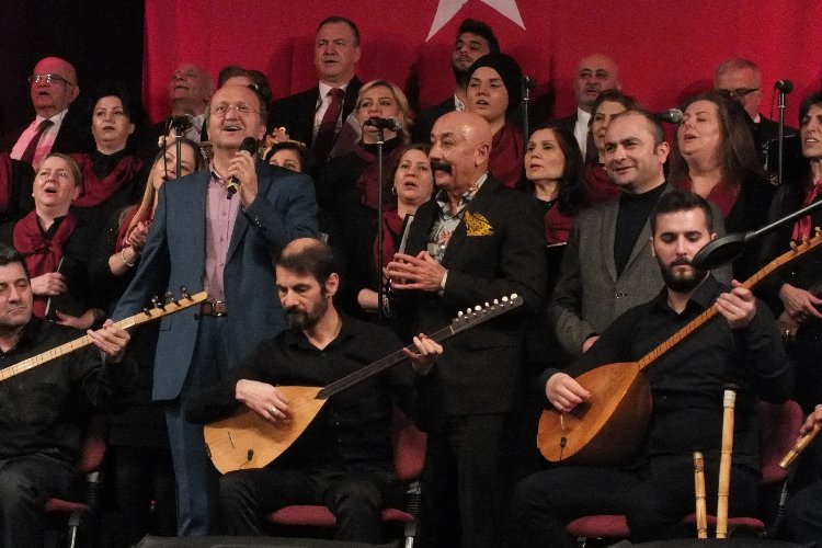 Bursa’da ‘Gençleşen Türküler’ 10 yaşında
