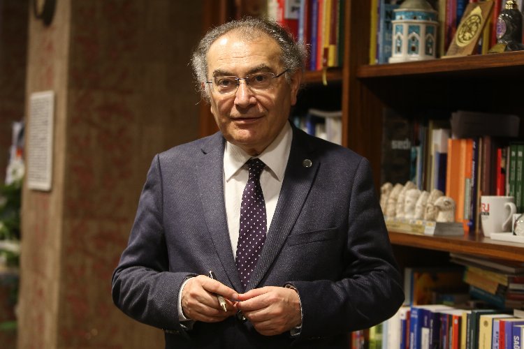 “Kişi zayıf yönlerini de bilmeli”