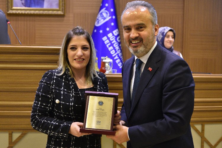 Bursa’da örnek vatandaşlar ödüllendirildi