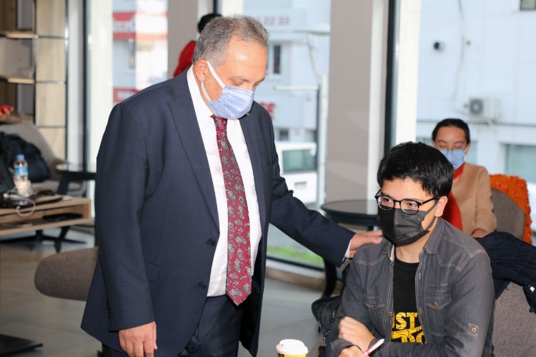 Mustafa Yalçın’dan ‘Genç’ işi Talas projesi
