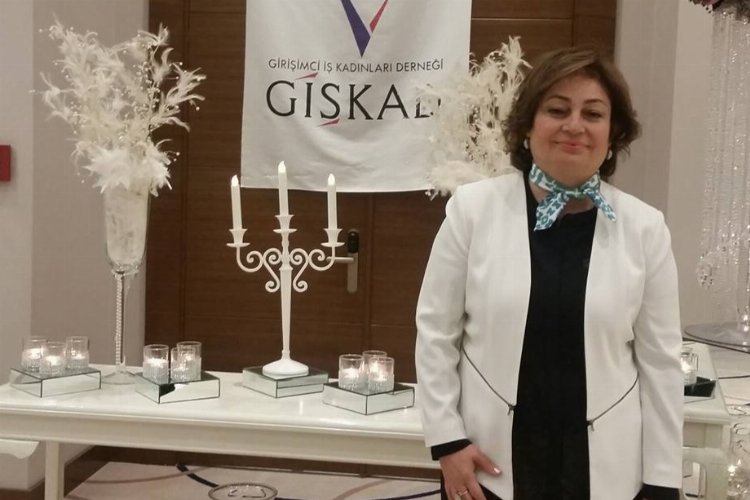 ‘2022 kadınların özgür olduğu bir yıl olsun’