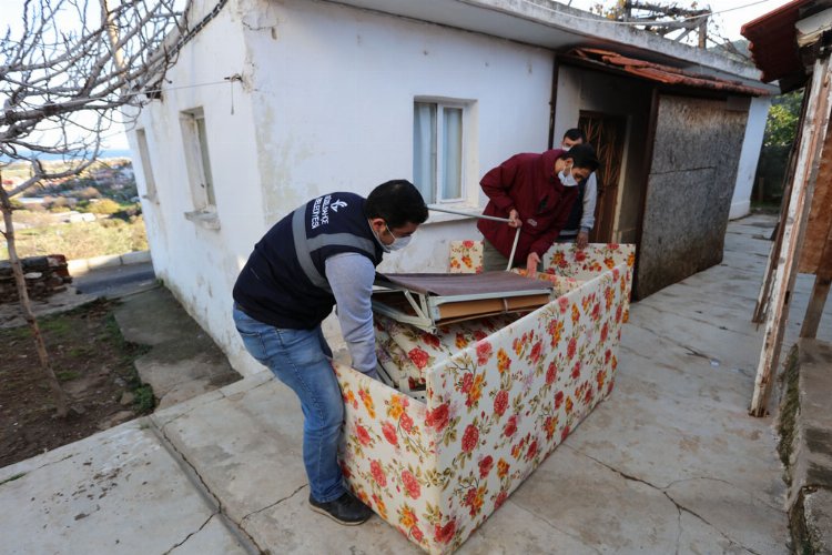 İzmir Güzelbahçe’den 250 ton kömür