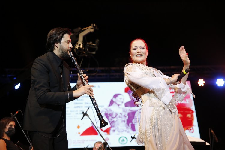 ‘Balkan’lara Candan Erçetin ve Serkan Çağrı’lı kapanış